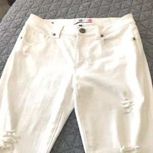 Cabi high skinny’s, slightly destructed